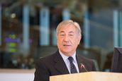 A Világgazdaság interjúja Karmenu Vella környezetvédelmi biztossal